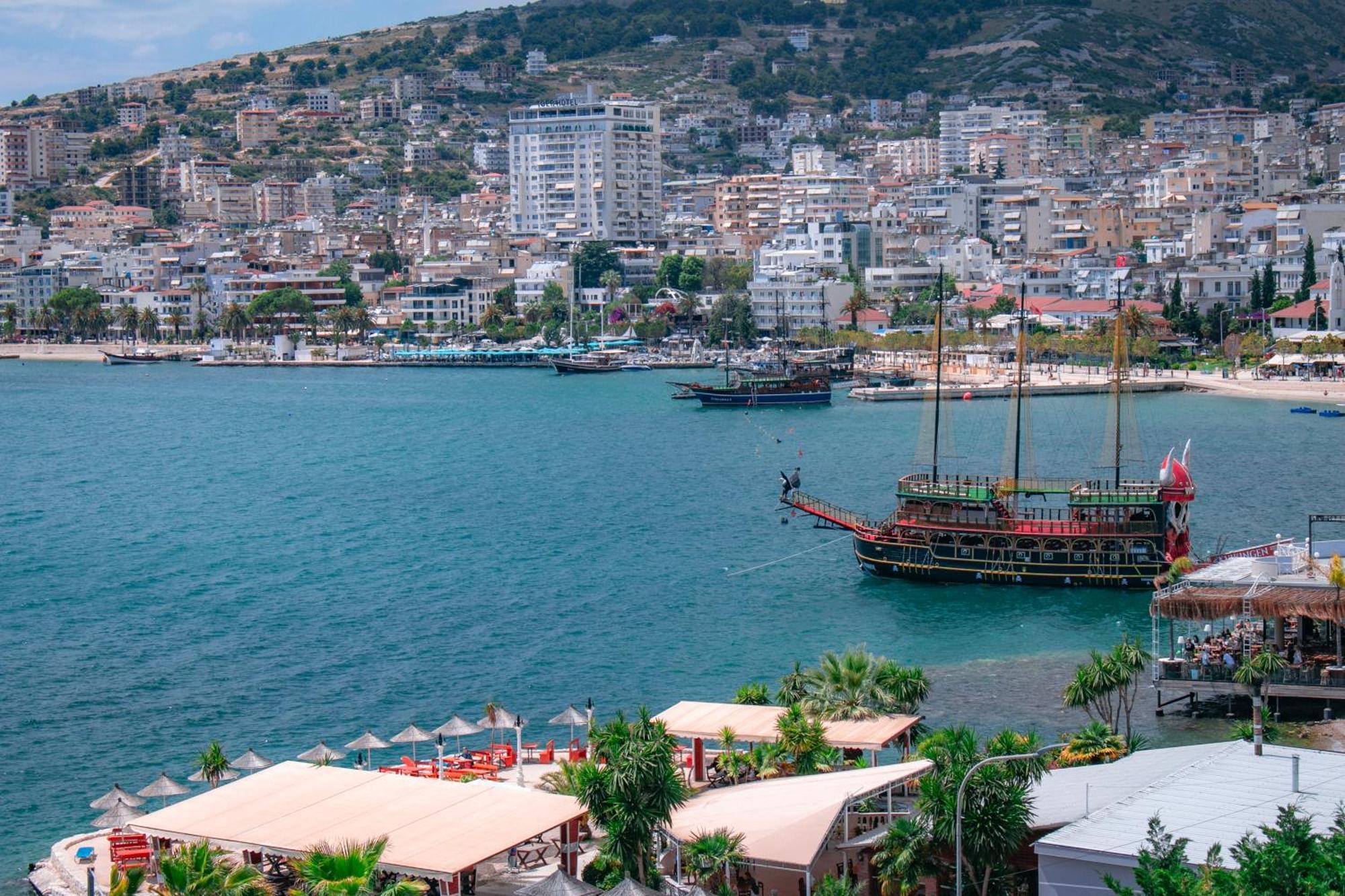 Hotel Fron Saranda Extérieur photo