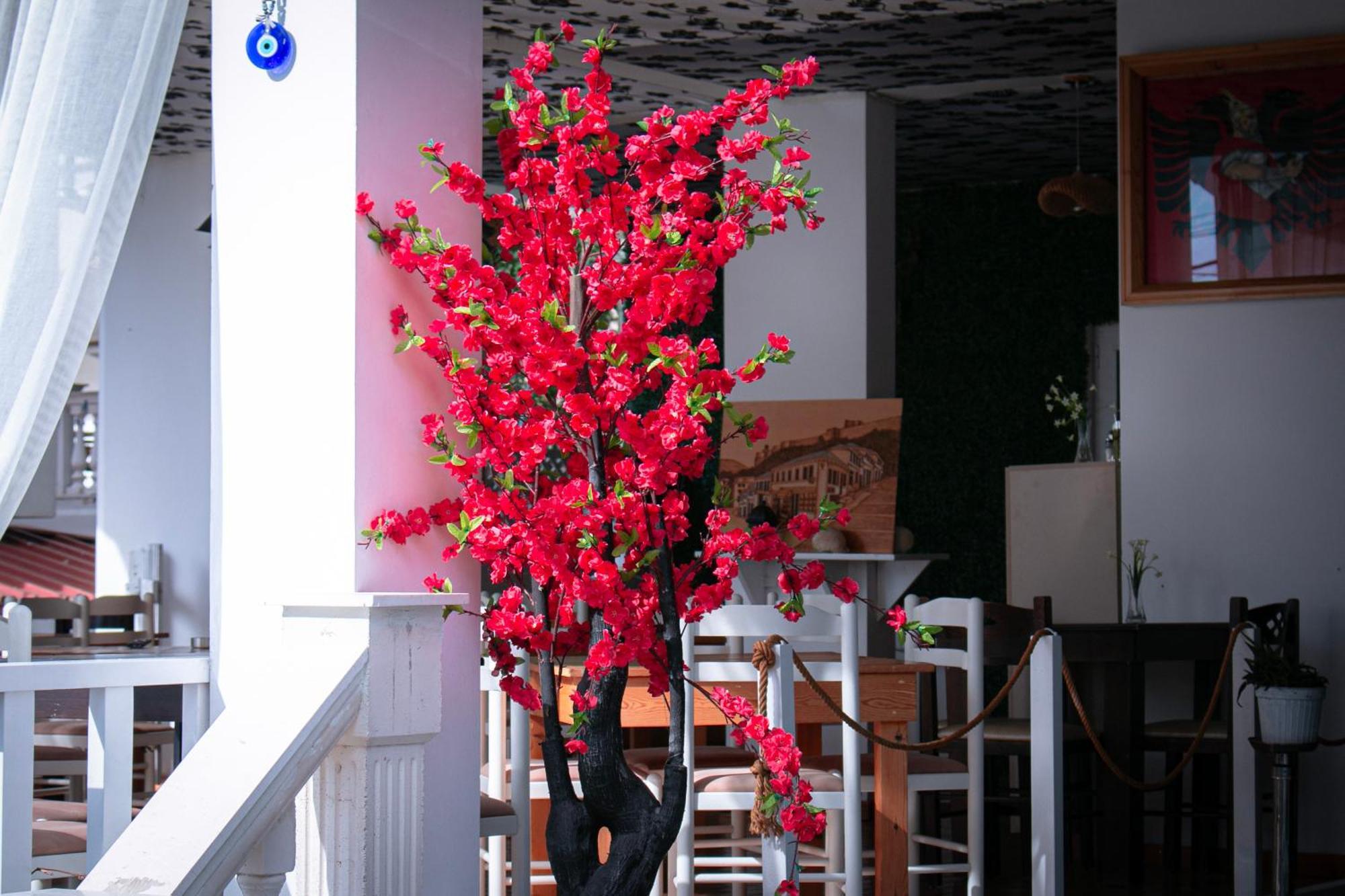 Hotel Fron Saranda Extérieur photo