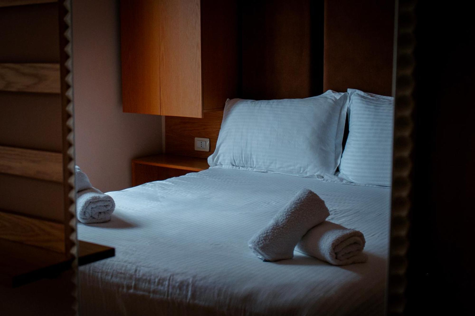 Hotel Fron Saranda Extérieur photo