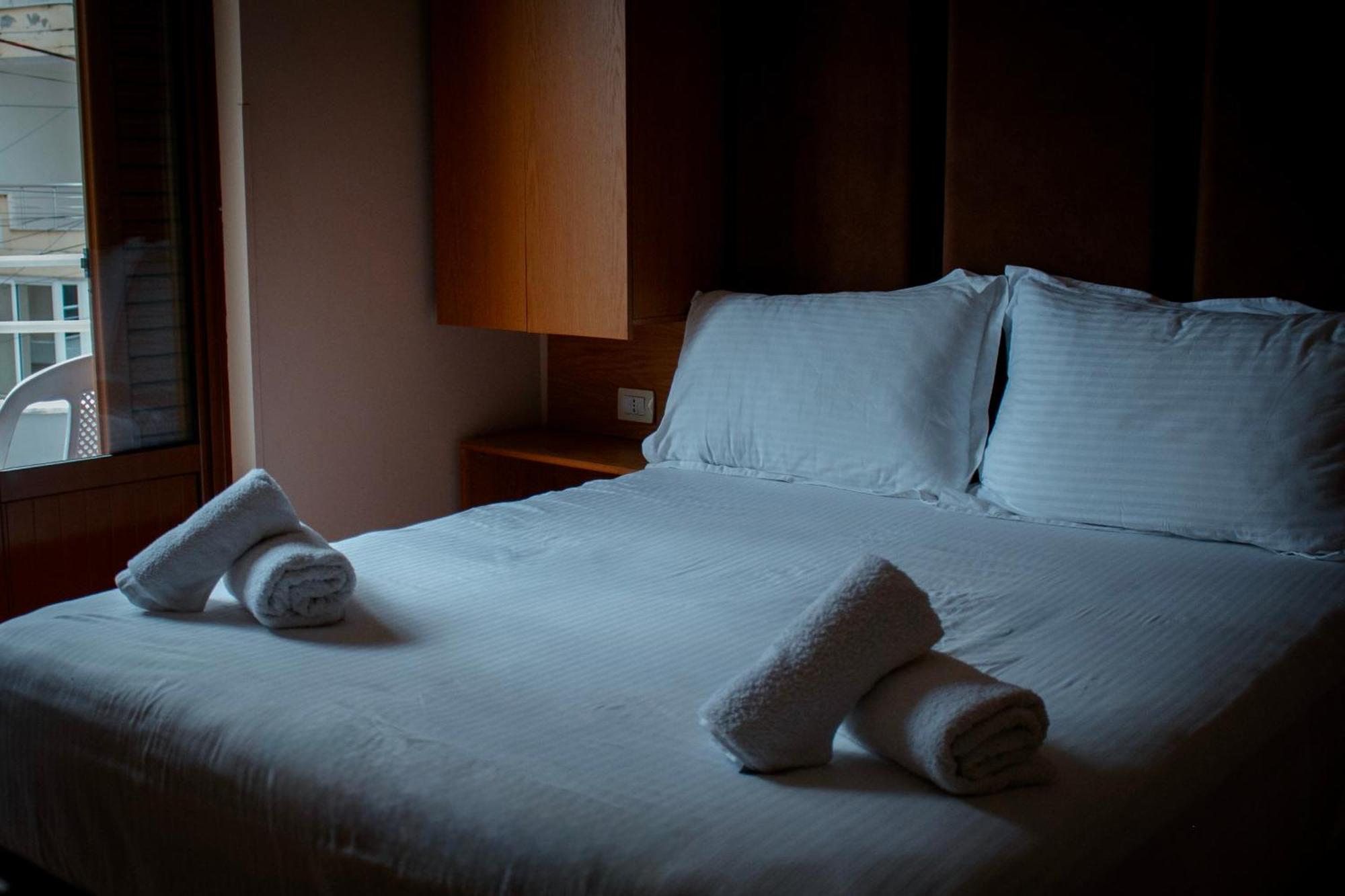 Hotel Fron Saranda Extérieur photo
